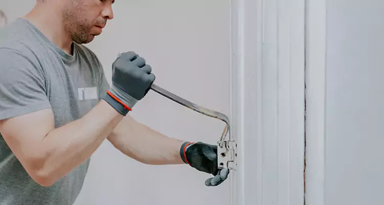 Cracked Door Jamb Repair in Warrington, FL