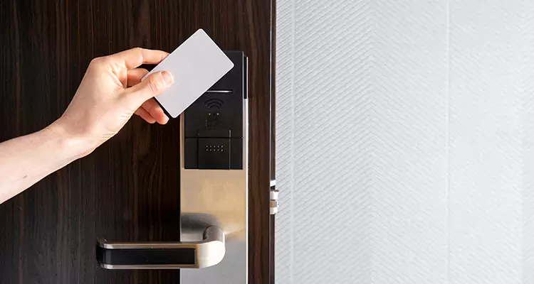 Why Choose Us for Hotel Keycard Lock Repair in Warrington, FL?