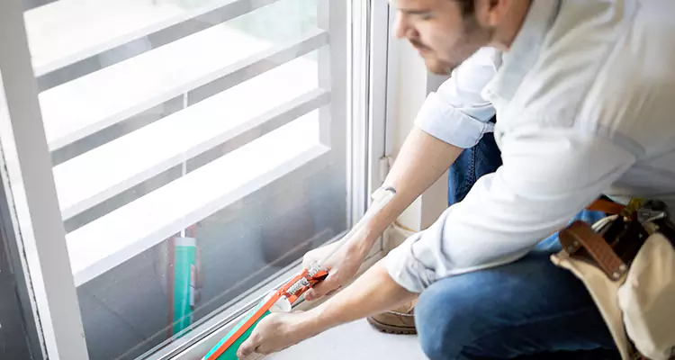 We fix All type of Sliding Door in Warrington, FL