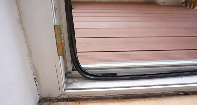 Why Choose Us for Leaking Sliding Glass Door Repair in Warrington, FL?