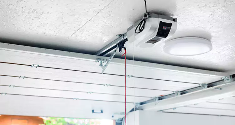 LiftMaster Garage Door Repair in Warrington, FL