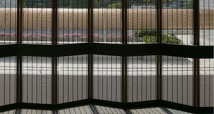 Front Screen Door Repair in Warrington, FL