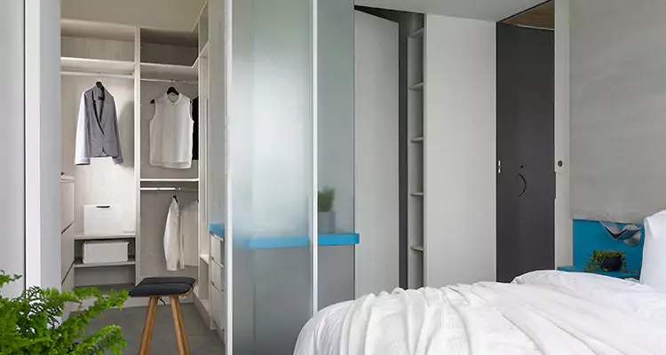 Closet Door Bi Fold Installation in Warrington, FL