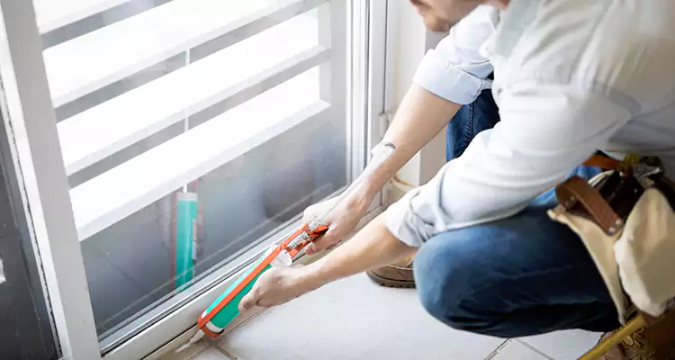 Dap Window Caulk Repair in Warrington, FL